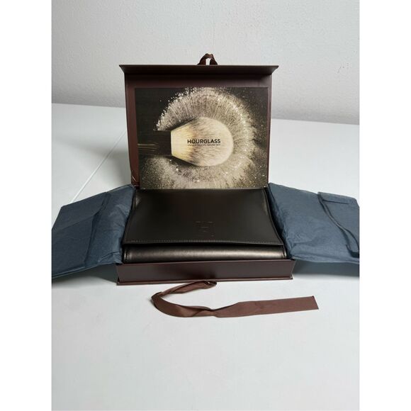 NIB Hourglass Set of 7 Travel Brush Set with Vegan Leather Case - Picture 6 of 13